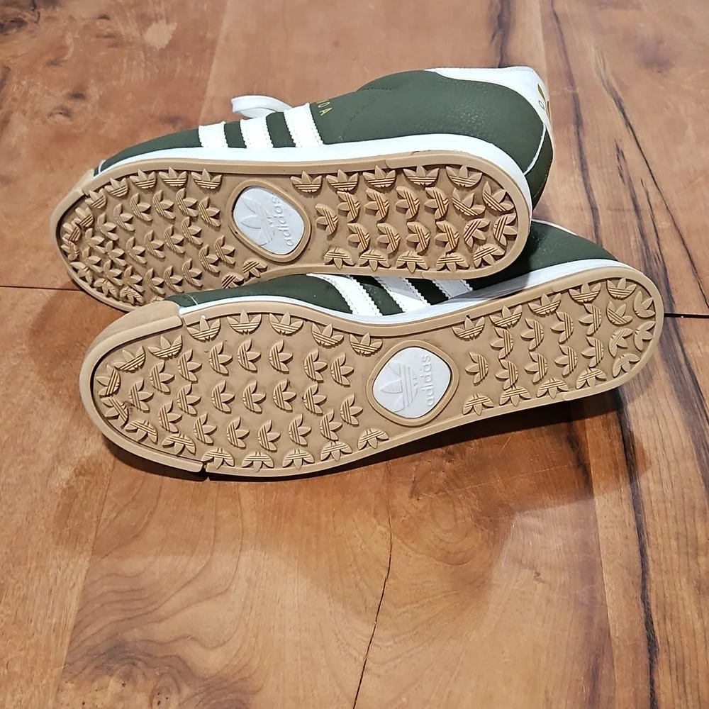 Adidas Samoa Sz 10.5 Classic - Picture 6 of 7